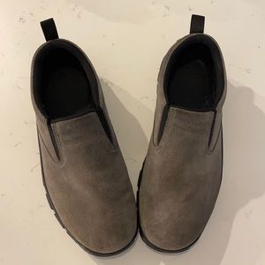 Lands End men’s suede slip ons size 8